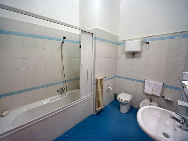 Piazza 300mila Bed & Breakfast