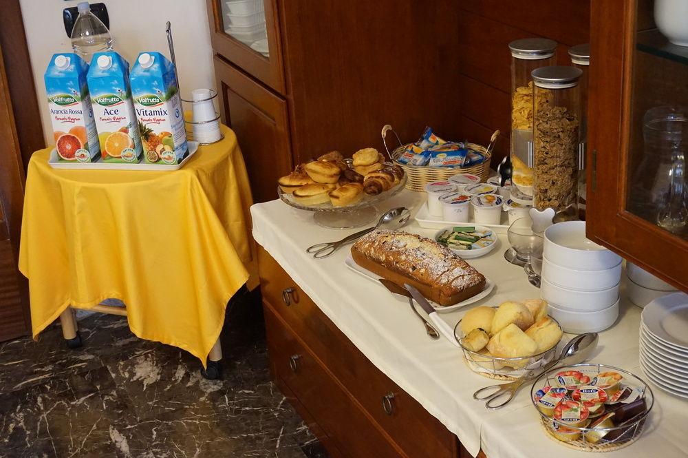 Piazza 300mila Bed & Breakfast