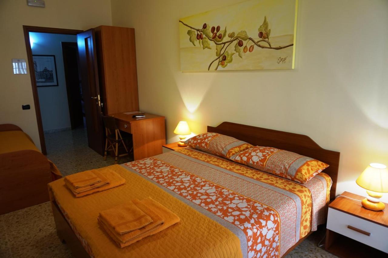 Piazza 300mila Bed & Breakfast 5*